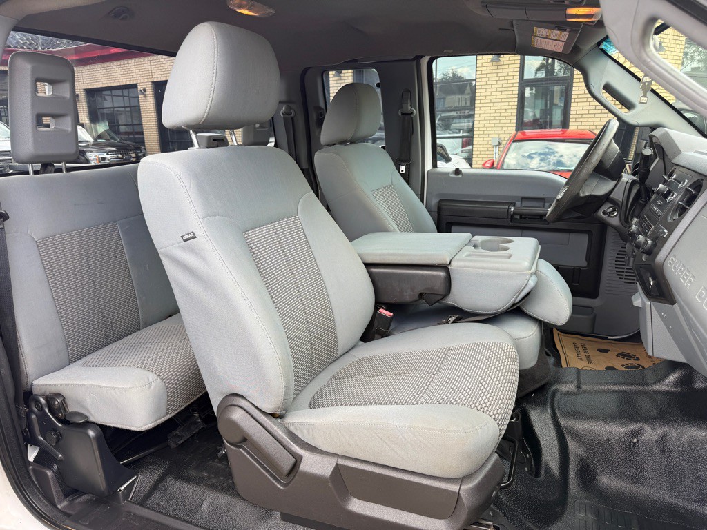 2016 Ford F-250 Image 11