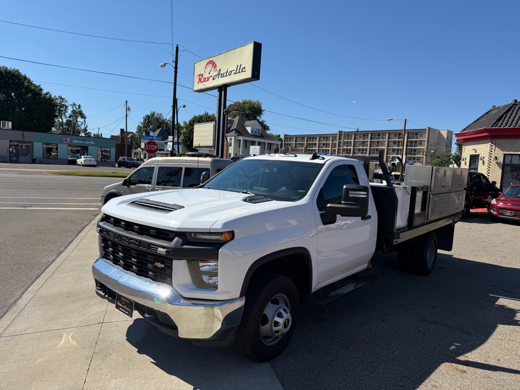 2021 Chevrolet Silverado 1500 Image 1