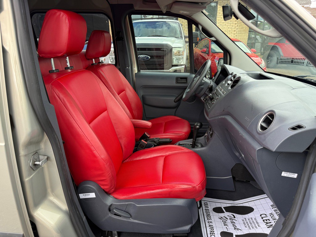 2013 Ford Transit Connect Image 8