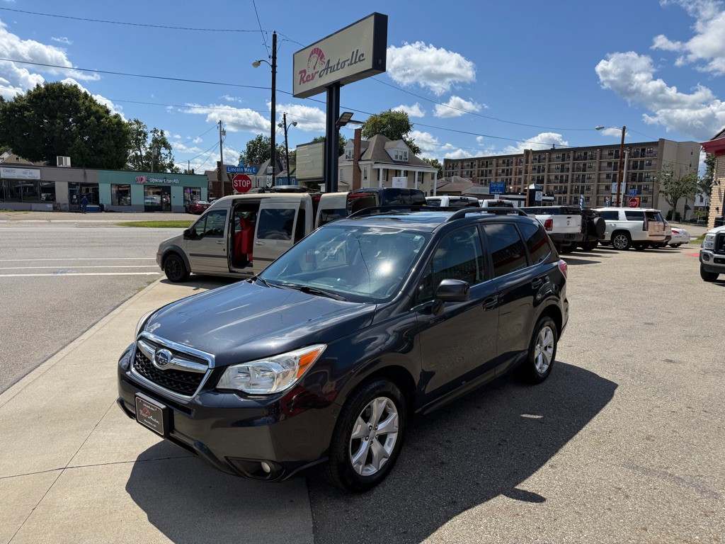 2014 Subaru Forester Image 1