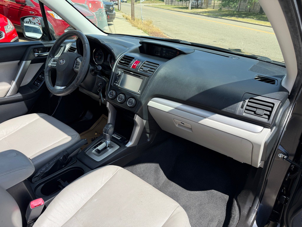 2014 Subaru Forester Image 9