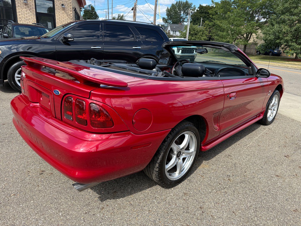 1998 Ford Mustang Image 9