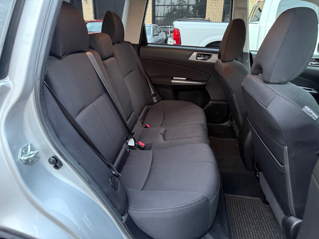 2011 Subaru Forester Image 13