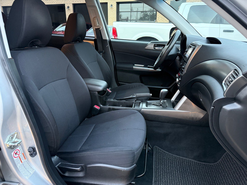 2011 Subaru Forester Image 15