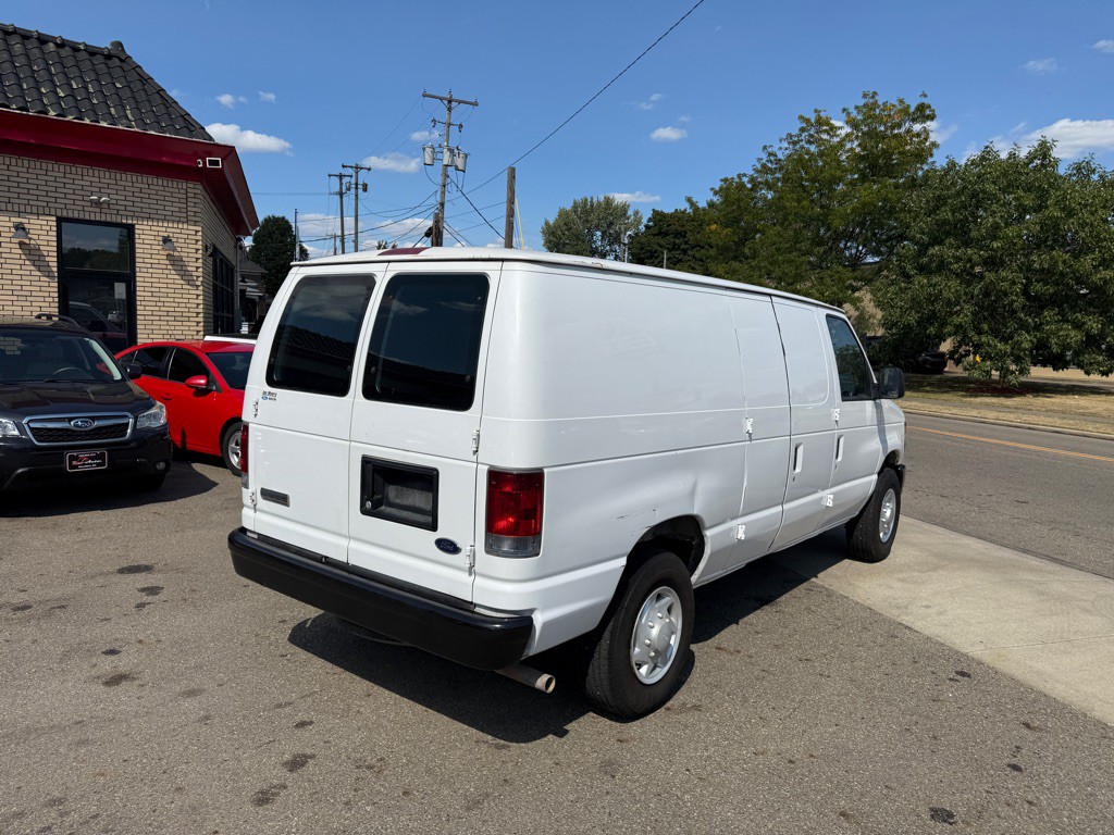 2008 Ford Econoline Image 5