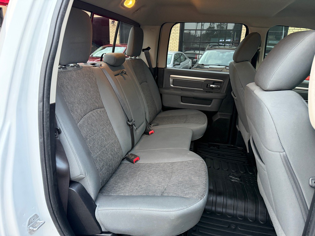 2016 RAM 1500 Image 13