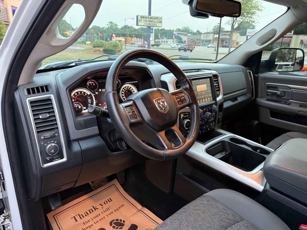 2016 RAM 1500 Image 16
