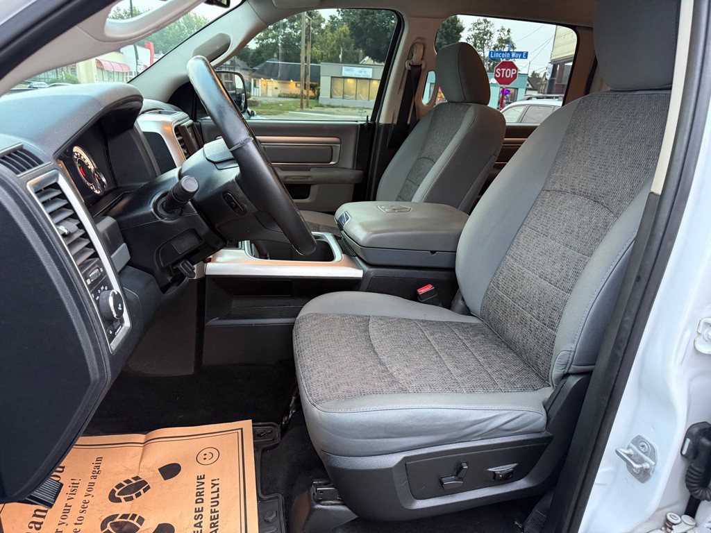 2016 RAM 1500 Image 17
