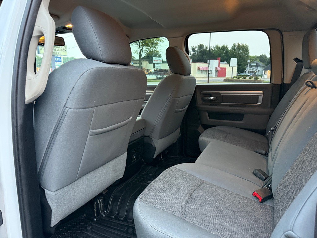 2016 RAM 1500 Image 22