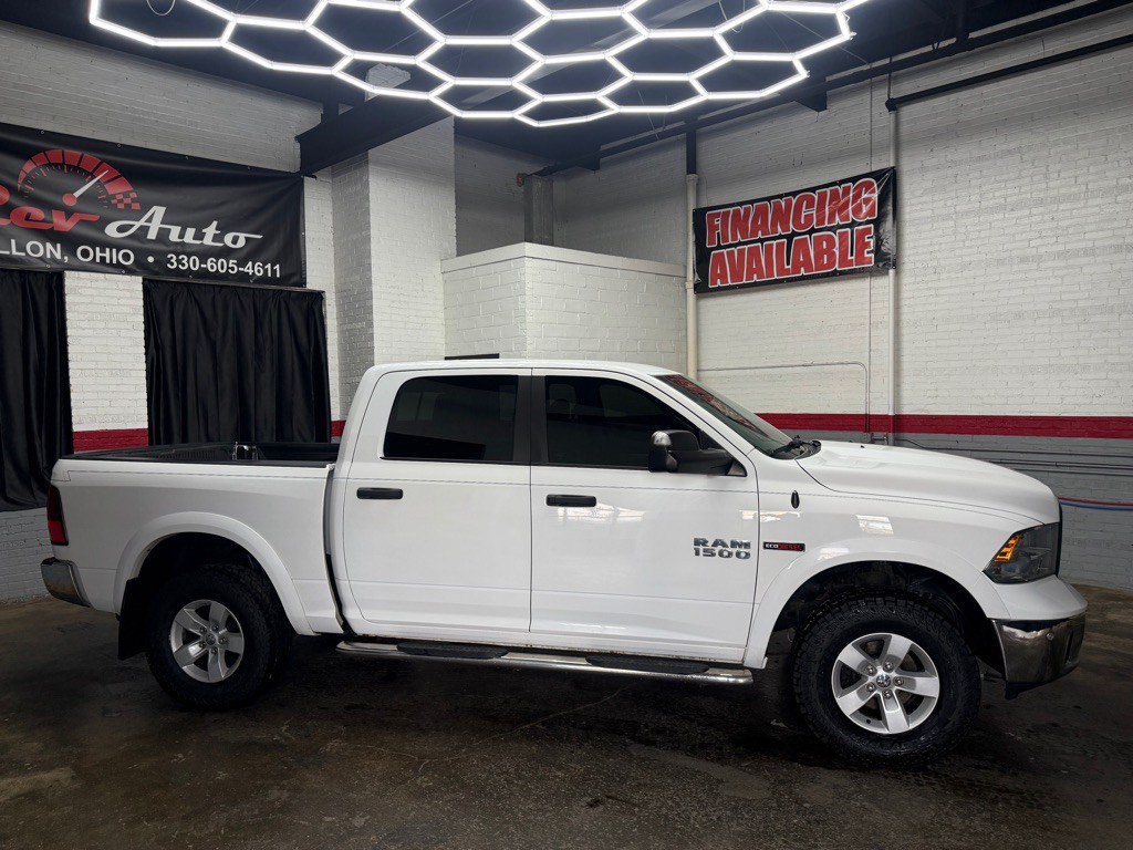 2016 RAM 1500 Image 2