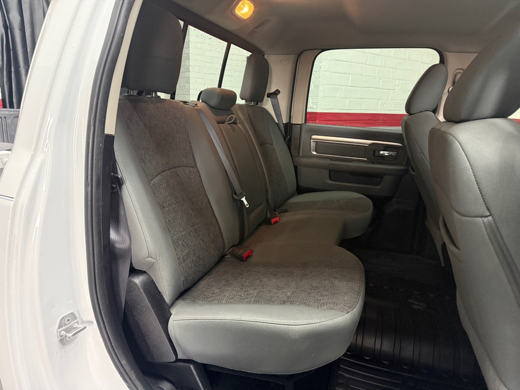 2016 RAM 1500 Image 8