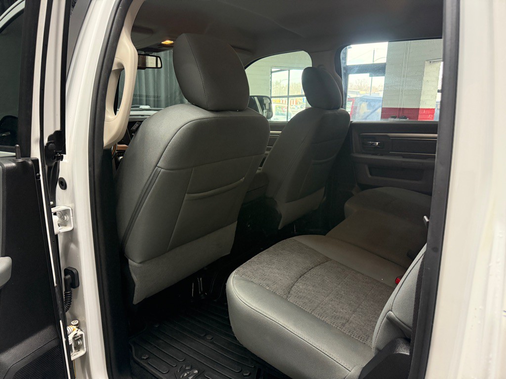 2016 RAM 1500 Image 14