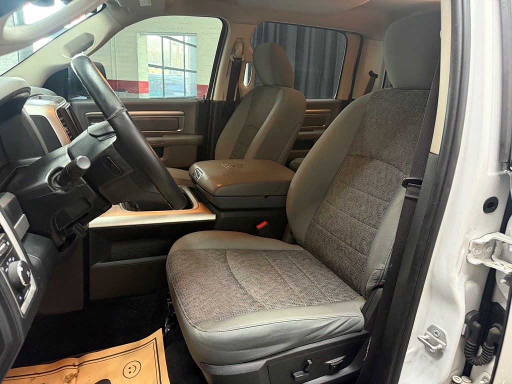 2016 RAM 1500 Image 19