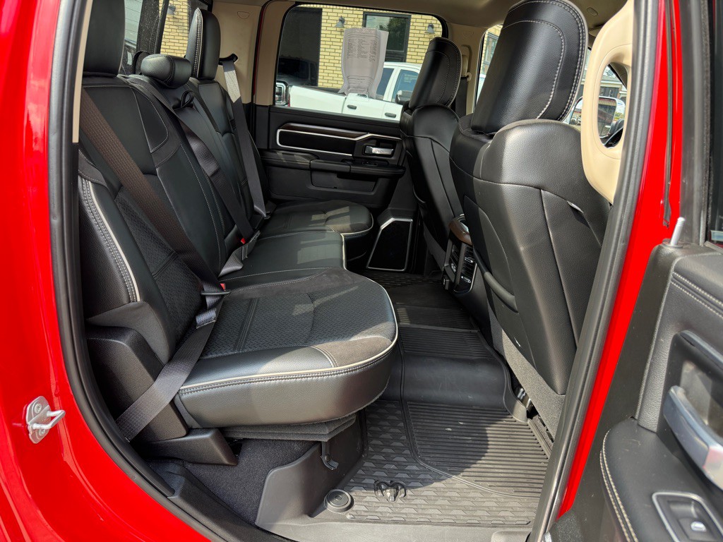 2022 RAM 3500 Image 16