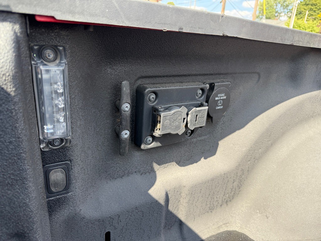 2022 RAM 3500 Image 27