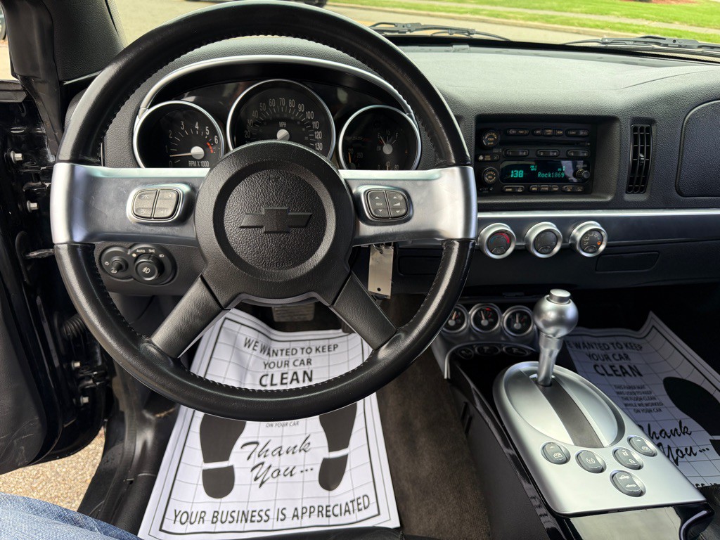 2003 Chevrolet SSR Image 7