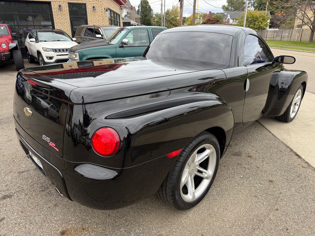 2003 Chevrolet SSR Image 19