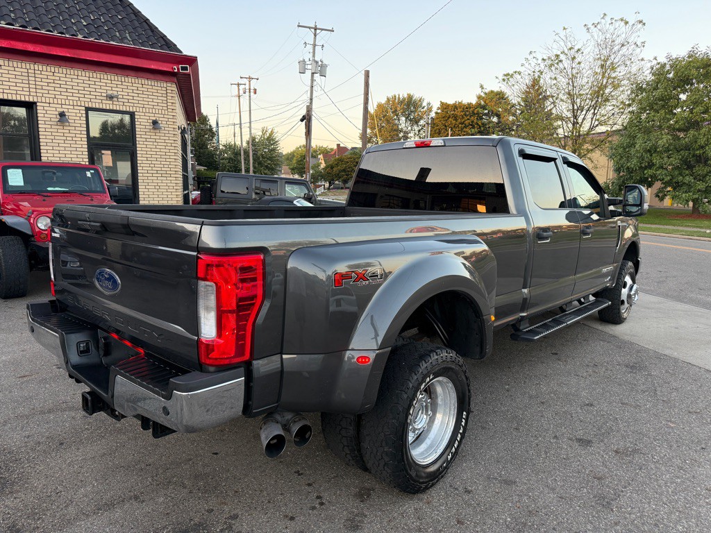 2017 Ford F-350 Image 6