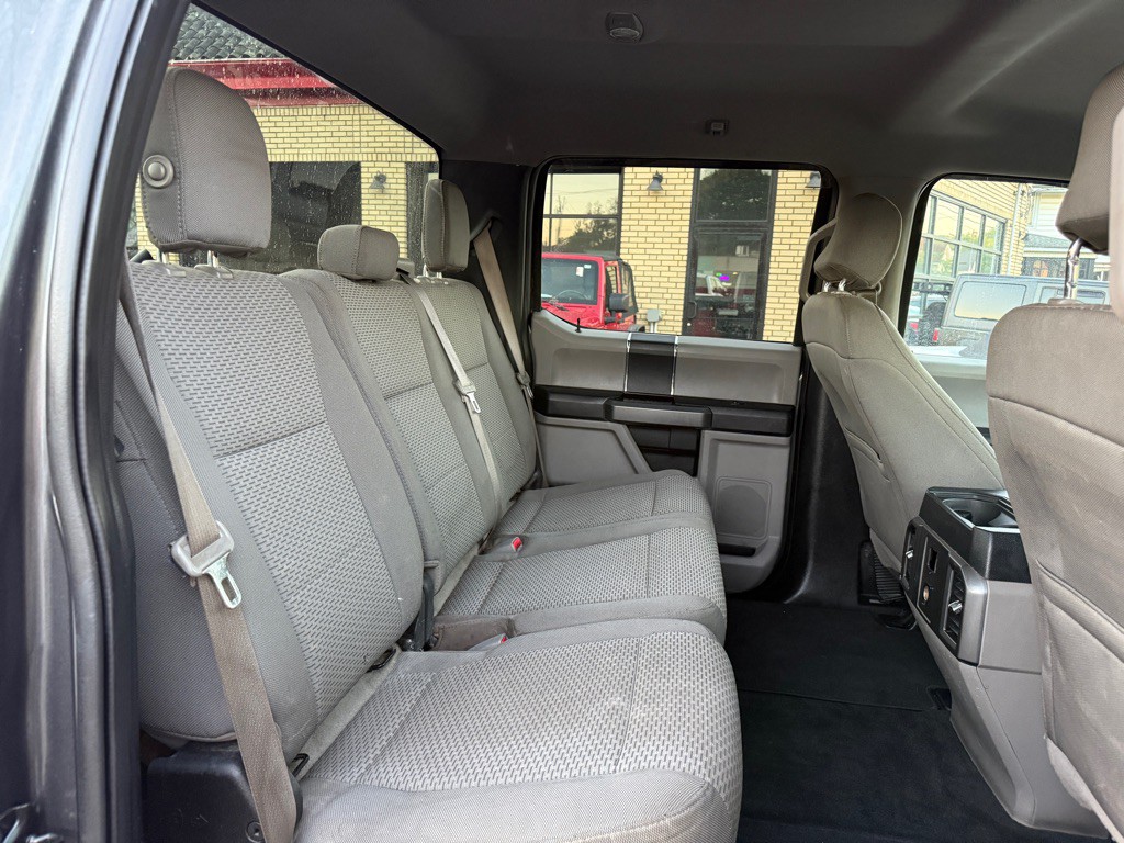 2017 Ford F-350 Image 9