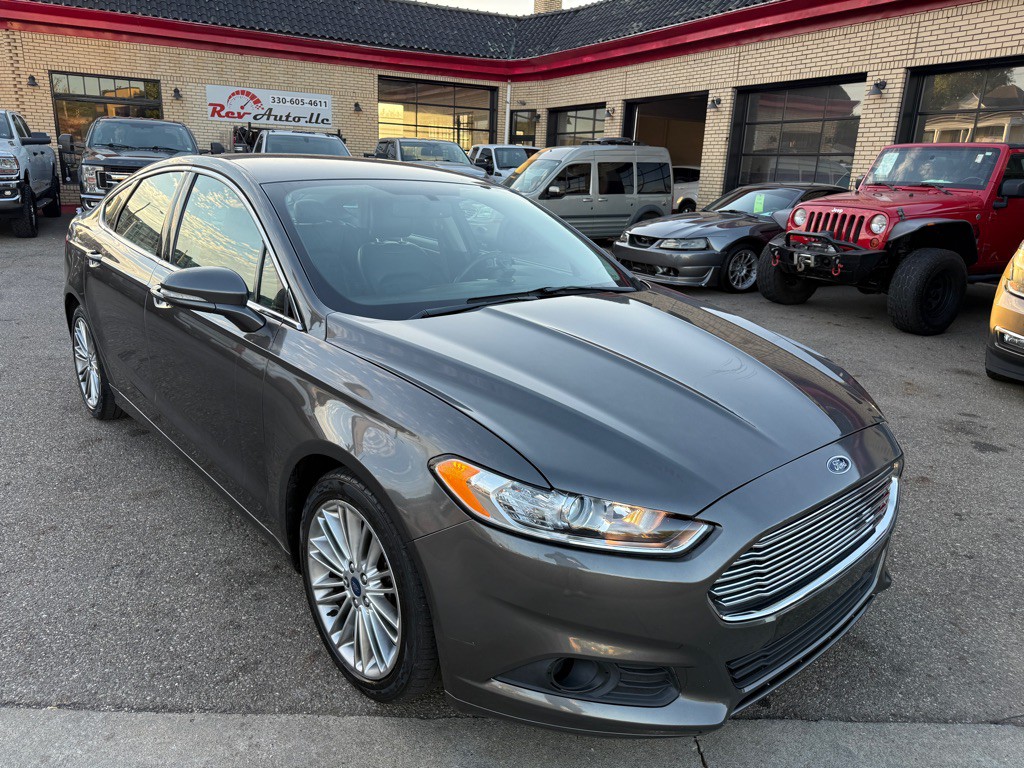 2015 Ford Fusion Image 2