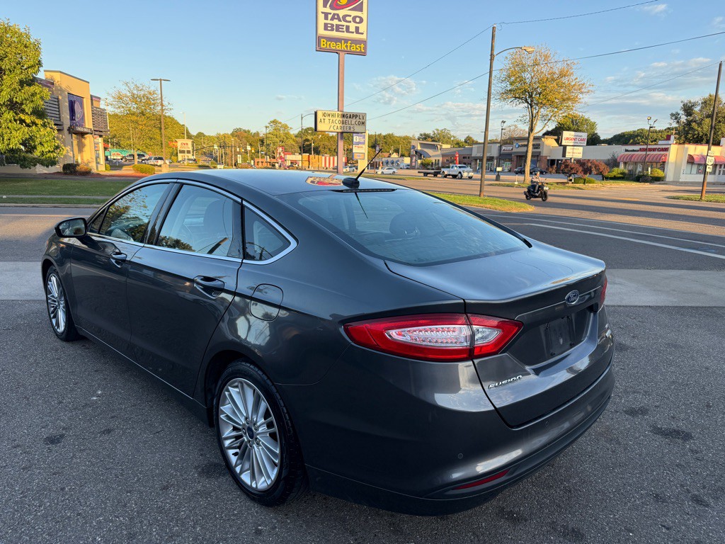 2015 Ford Fusion Image 5