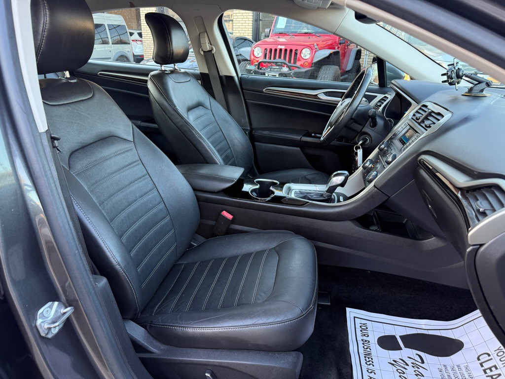 2015 Ford Fusion Image 8