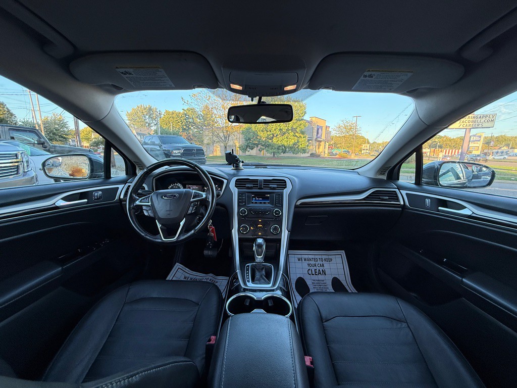 2015 Ford Fusion Image 10