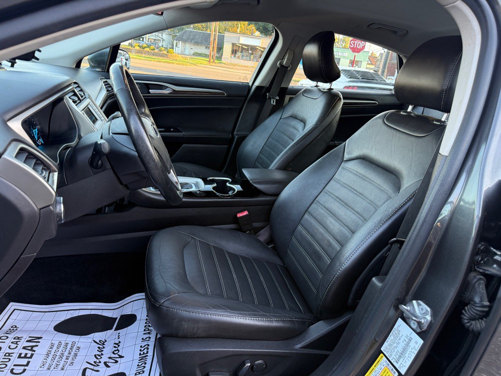 2015 Ford Fusion Image 14