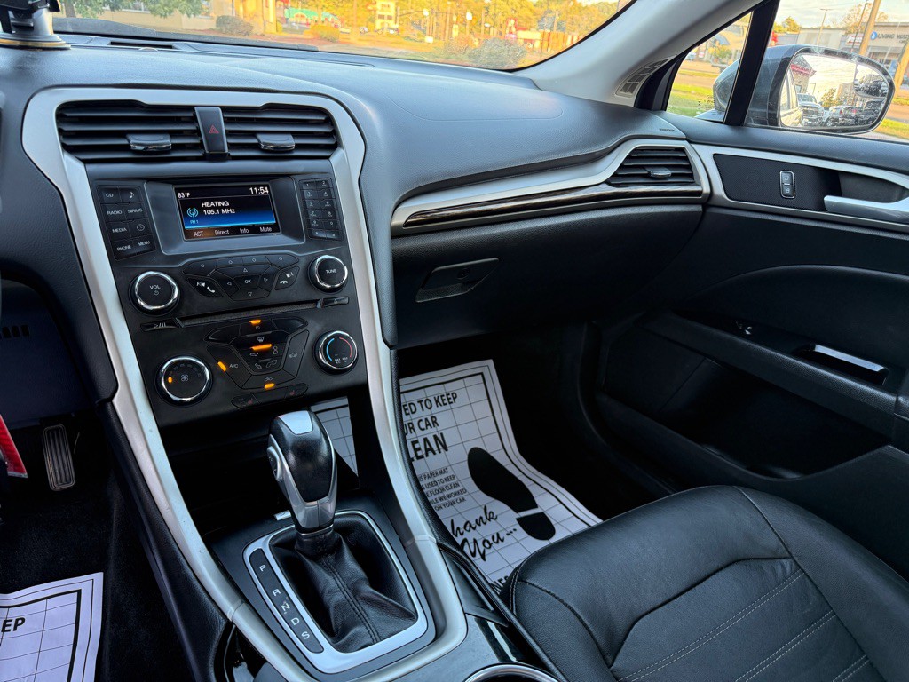 2015 Ford Fusion Image 15