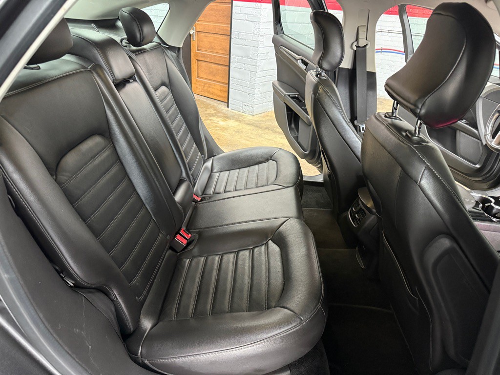 2015 Ford Fusion Image 8