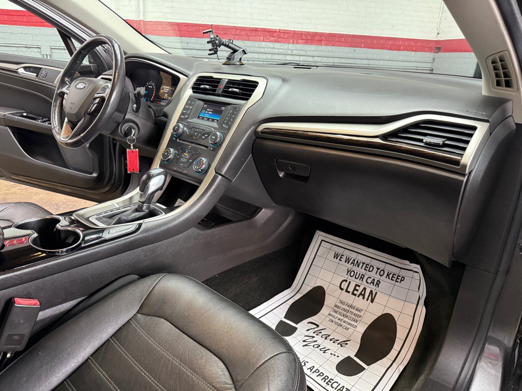 2015 Ford Fusion Image 10