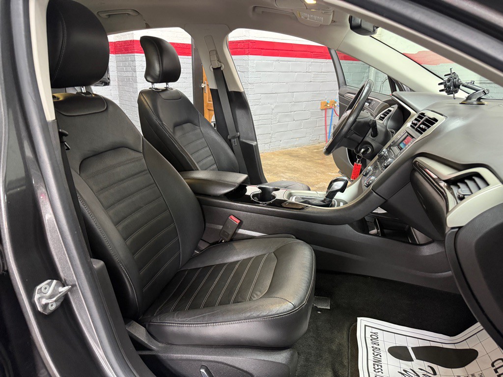 2015 Ford Fusion Image 11