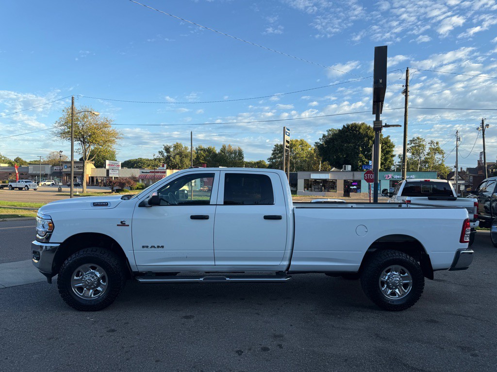 2021 RAM 2500 Image 3