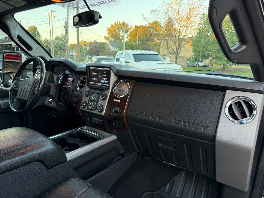 2013 Ford F-350 Image 8