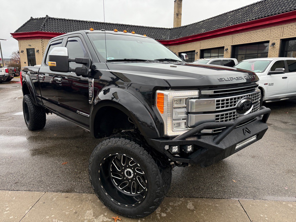 2017 Ford F-350 Image 1