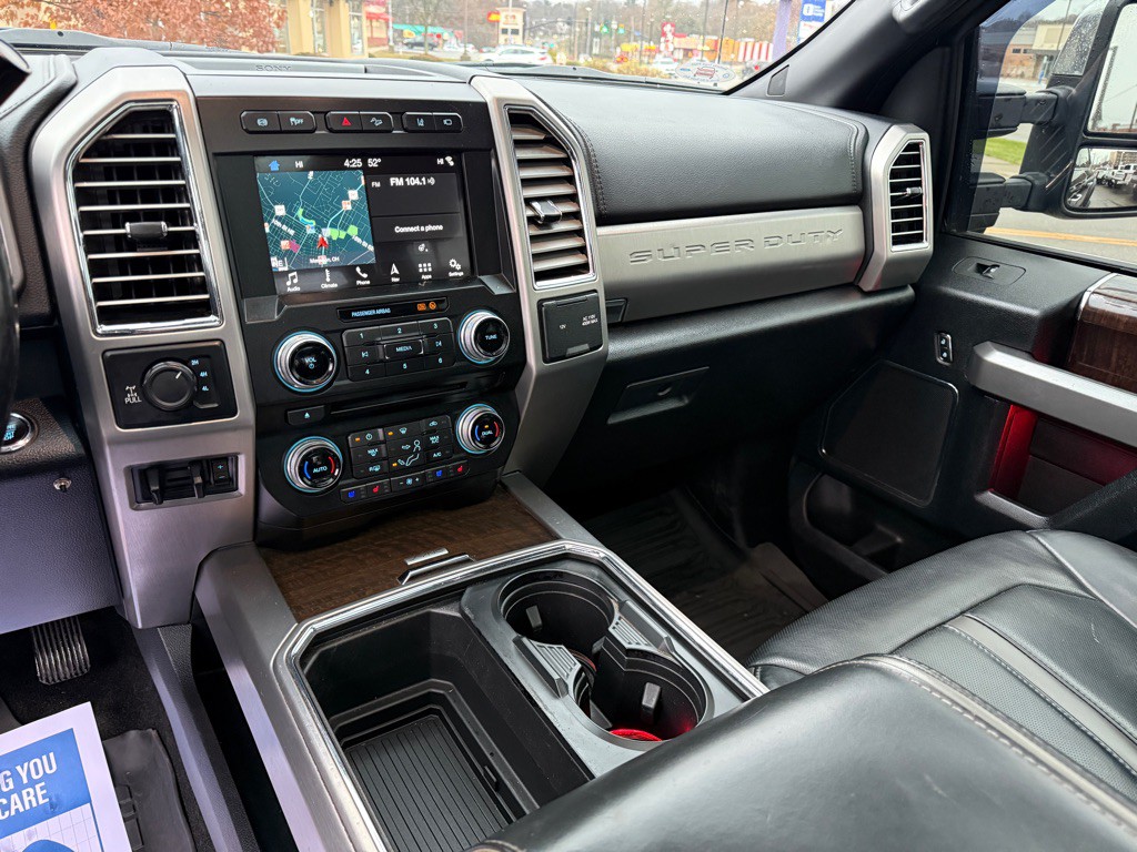 2017 Ford F-350 Image 15