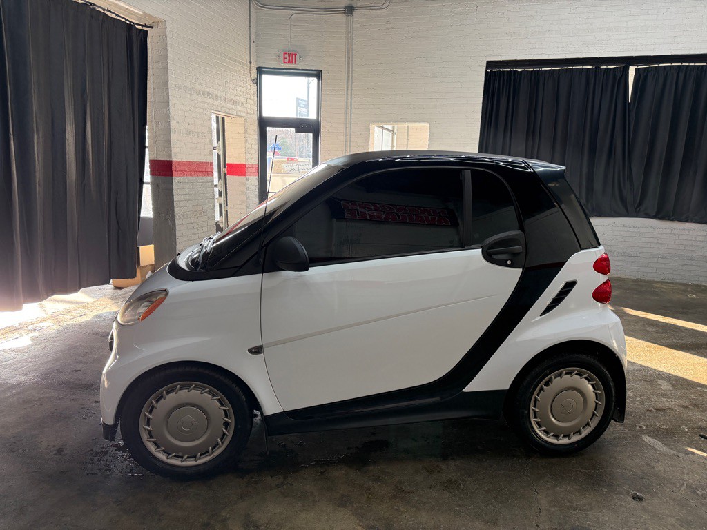 2013 smart fortwo Image 2