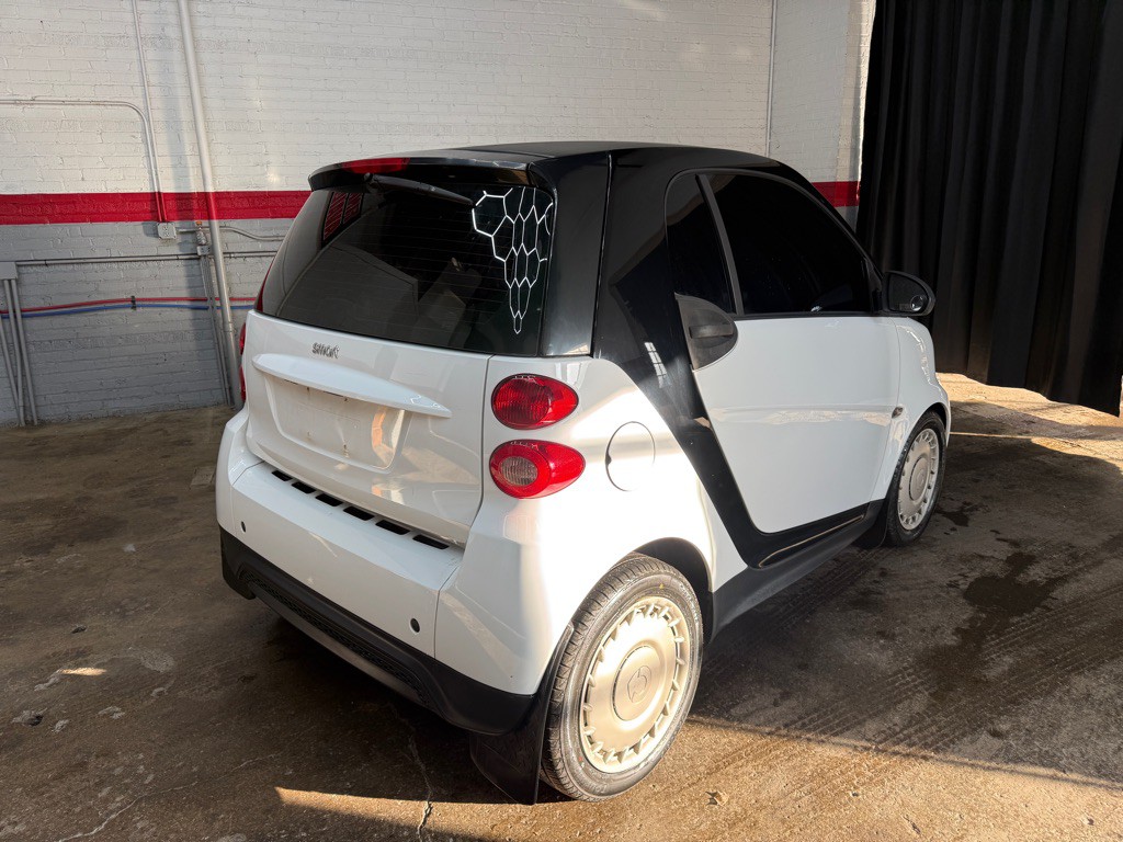 2013 smart fortwo Image 4