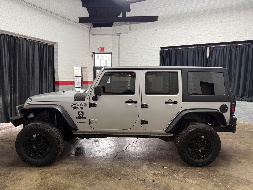 2012 Jeep Wrangler Unlimited Image 5