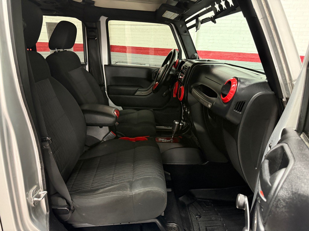 2012 Jeep Wrangler Unlimited Image 10