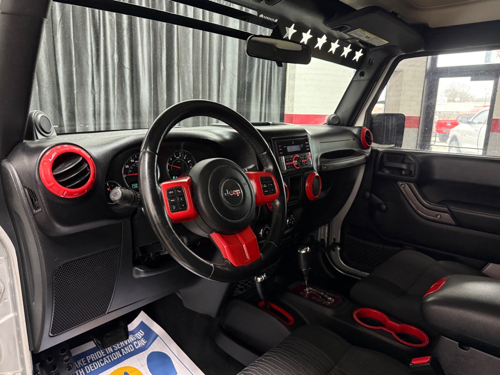 2012 Jeep Wrangler Unlimited Image 16