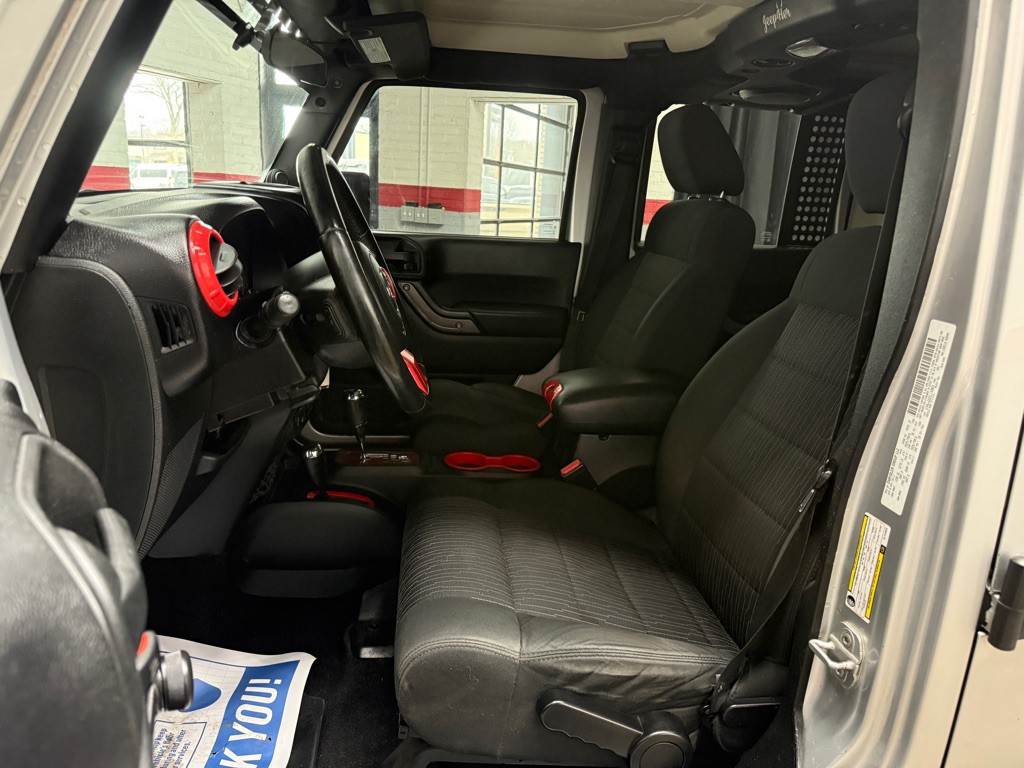 2012 Jeep Wrangler Unlimited Image 17