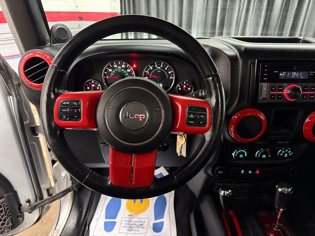 2012 Jeep Wrangler Unlimited Image 19