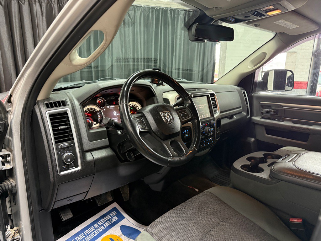 2014 RAM 2500 Image 9