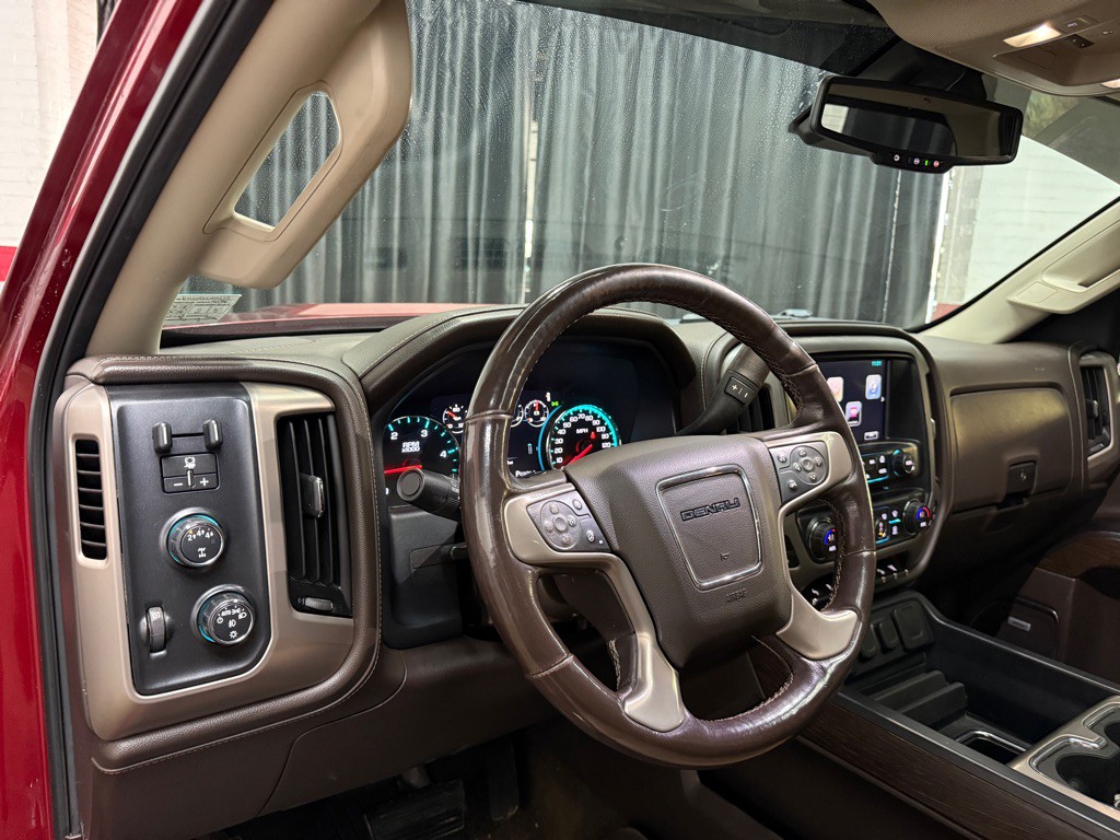 2018 GMC Sierra Image 16