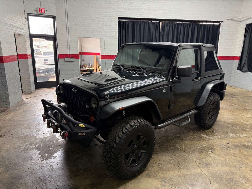2012 Jeep Wrangler Image 2