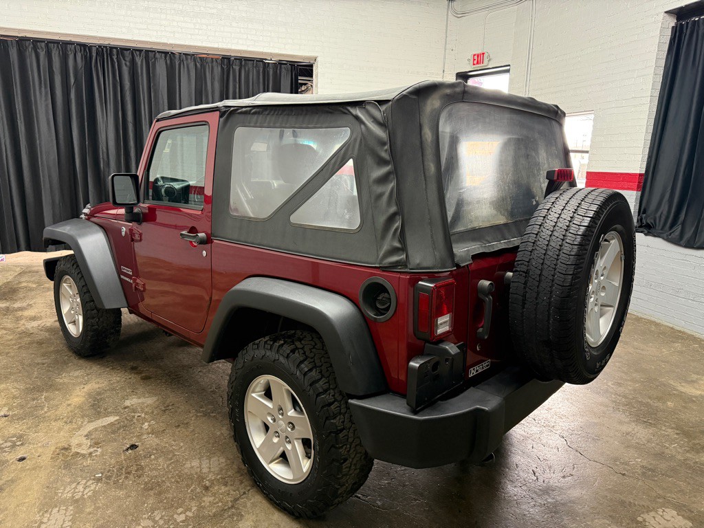 2012 Jeep Wrangler Image 6