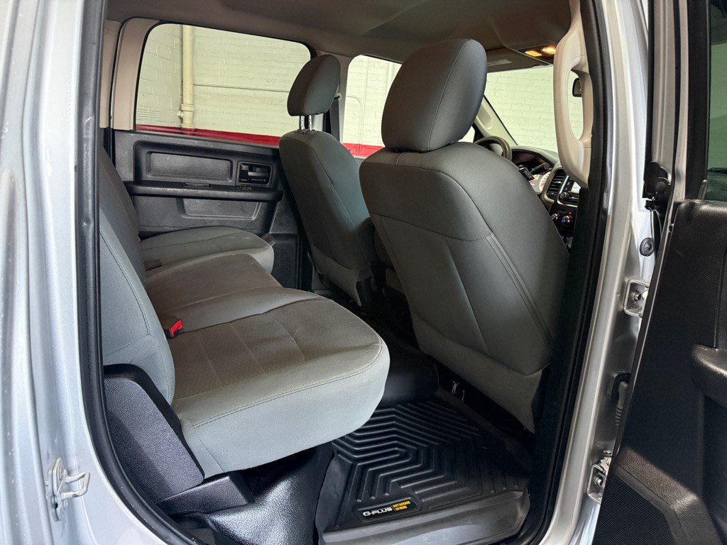 2015 RAM 3500 Image 10