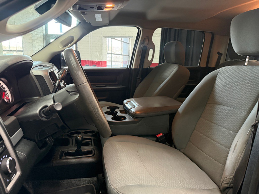 2015 RAM 3500 Image 14