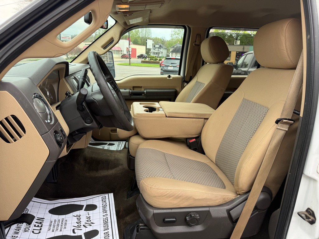 2016 Ford F-250 Image 9